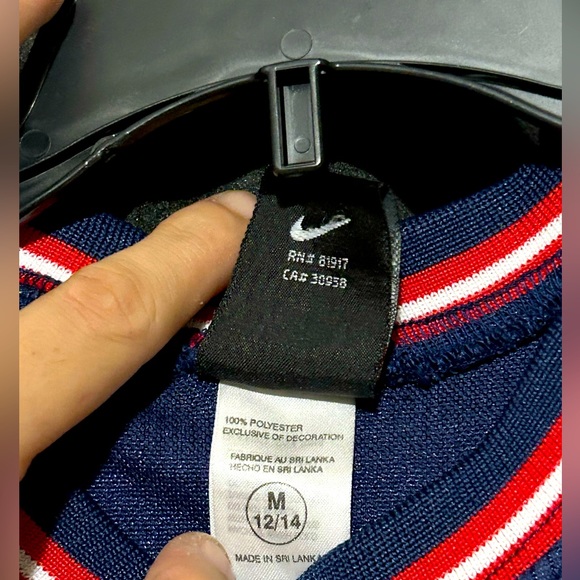 Vintage Nike NBA official (Boys:M) Basketball Jersey - Picture 3 of 5